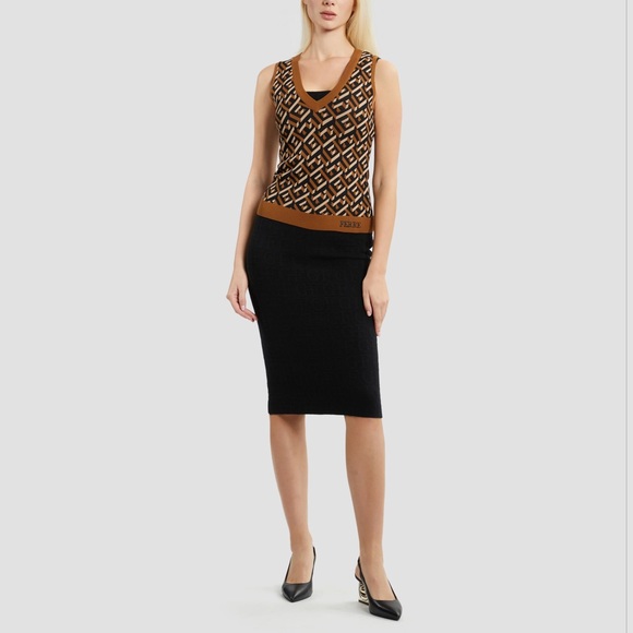 GIANFRANCO FERRE GF Patterned Sleeveless Top - Picture 2 of 4